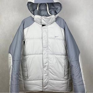 Vintage Nike puffer jacket